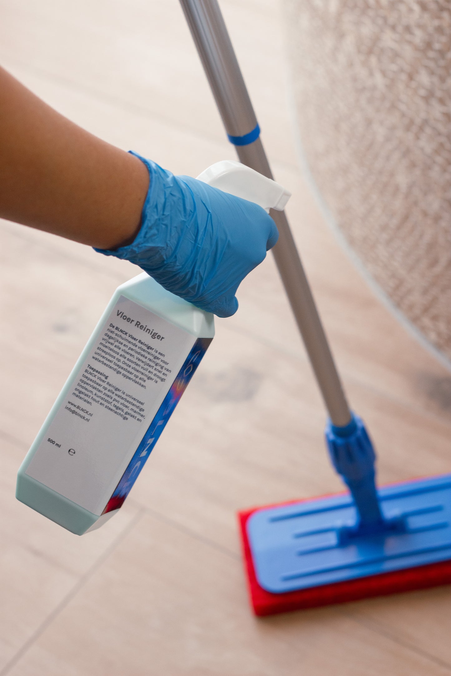 PVC Vloerreiniger | Beste Vloerreiniger | BLNCK